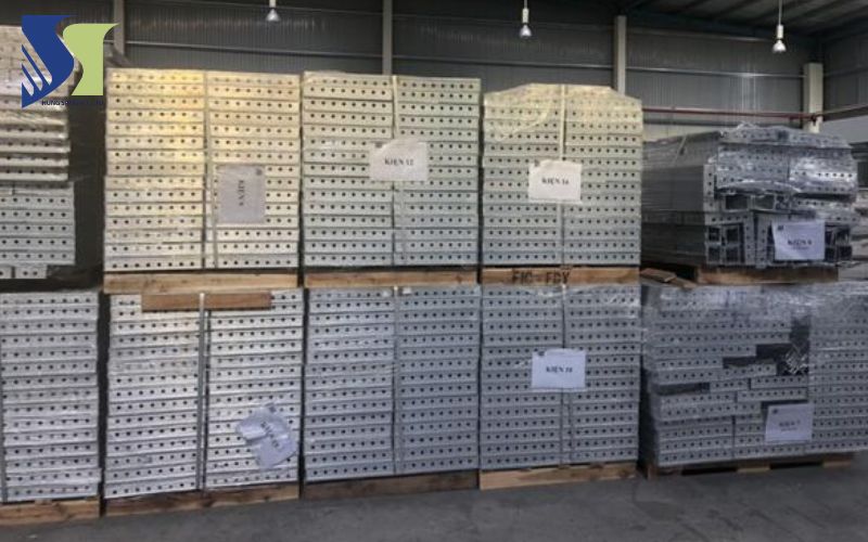 Cốp pha xây dựng tại Hùng Sang