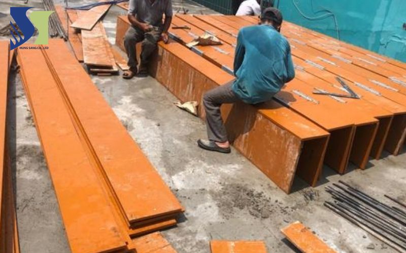 Định hình và giữ kết cấu bê tông