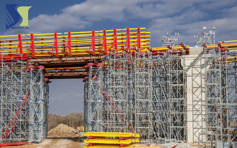 Giàn giáo xây dựng Hùng Sang